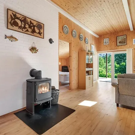 Godwin - 800m From The Sea By Interhome